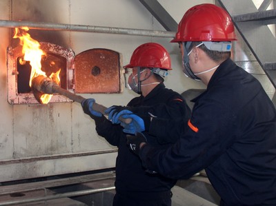 供暖季臨近，熱力集團全面啟動烘爐預熱工作